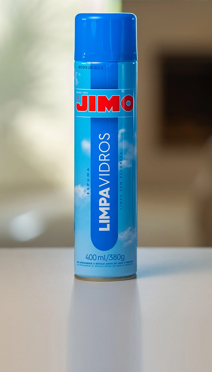 O JIMO Limpa-Vidros remove a sujeira de diversas superfícies, como vidros, acrílicos e cristais. é perfeito para limpar espelhos, janelas, vitrines e para-brisas.