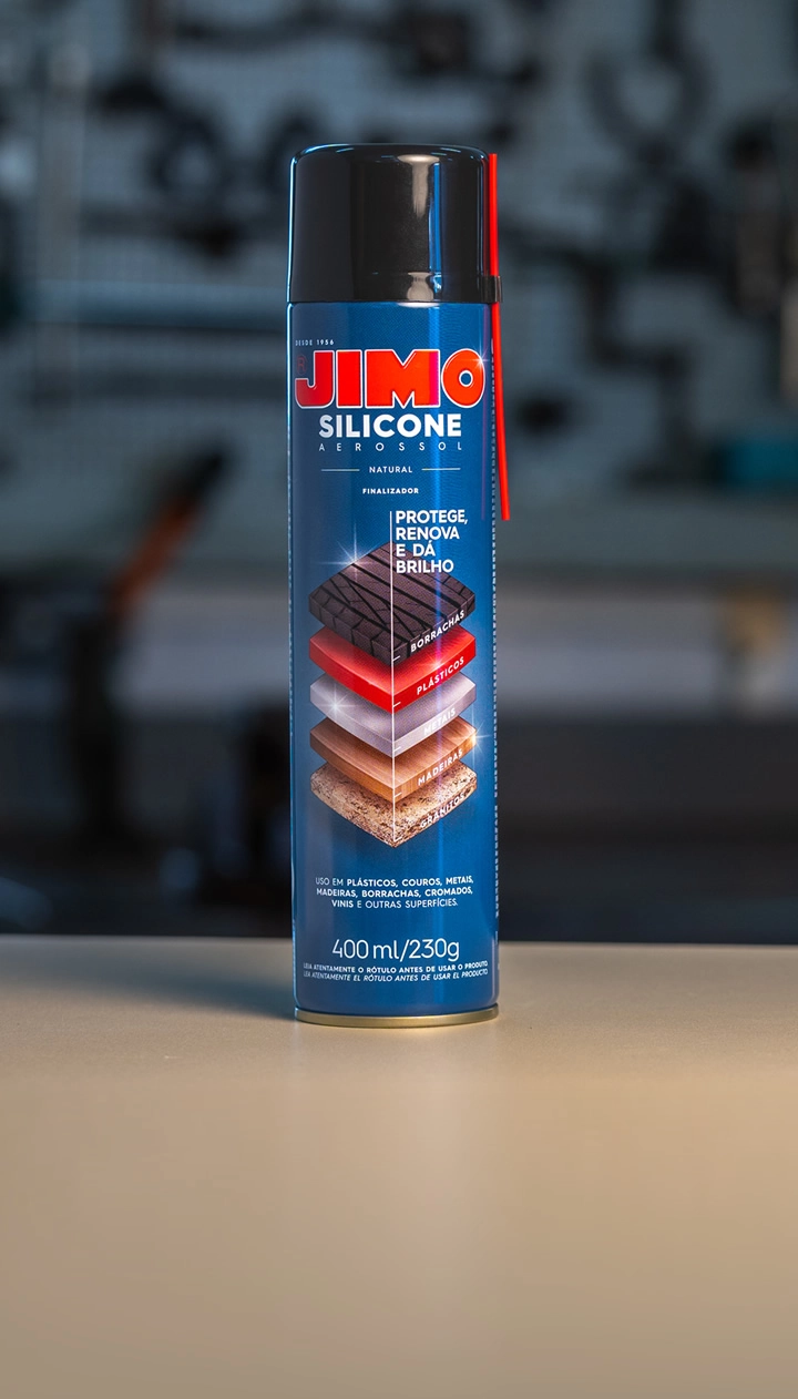 O JIMO Desmoldante é um produto à base de fluído de dimetilpolisiloxano inodoro, atóxico e não carbonizante, ideal para borrachas, plásticos e fundição de metais. devido à sua baixa tensão superficial, espalha-se facilmente sobre as superfícies, tornando-as hidrorepelentes e antiaderentes.
