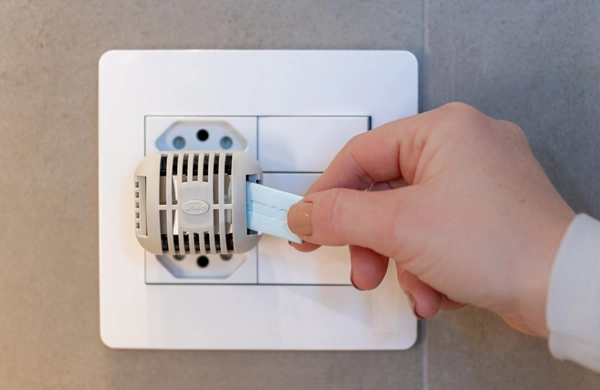 AntiInset Refil - banner_interno 636x529 - desktop